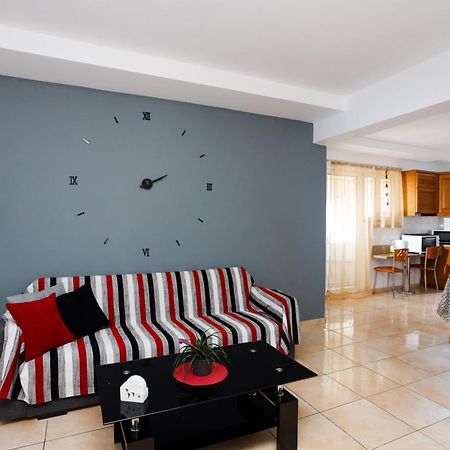 Sunrise Apartment Ираклион Экстерьер фото